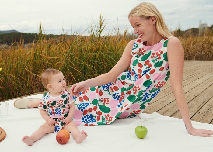 uniqlo-marimekko-printed-women-kid.jpg