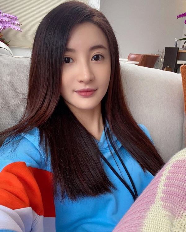 rosinalam_83222234_2506755402898316_9045464453439764626_n.jpg