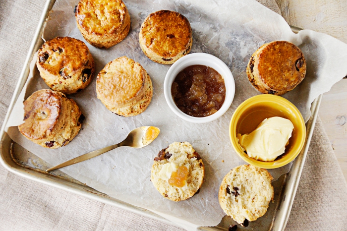 queen-elizabeth-afternoon-tea-scone.jpg