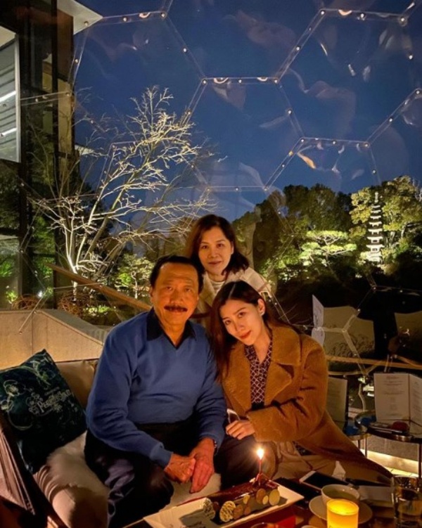 tan_01.jpg tan_01.jpg