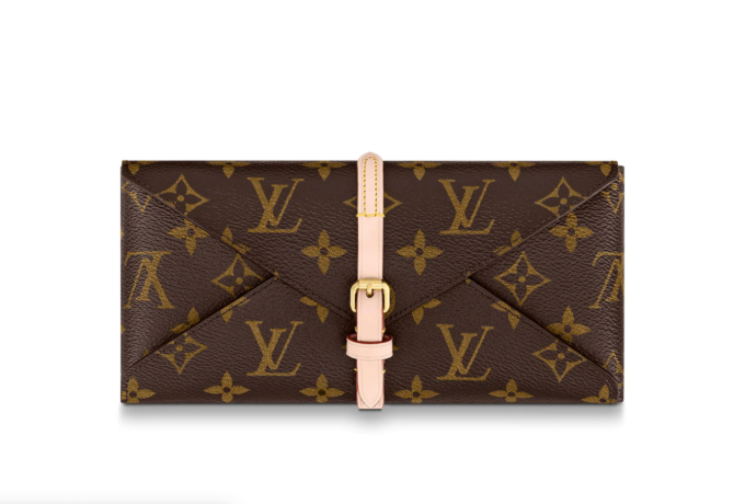 lv-monogram-case.png