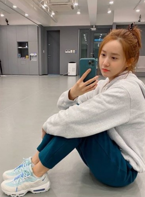 yoona_02.jpg yoona_02.jpg