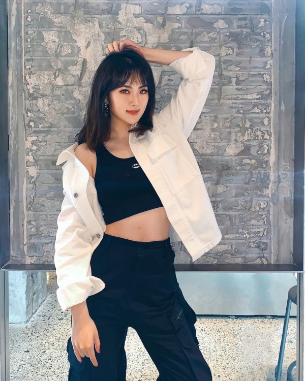 sis_02.jpg sis_02.jpg