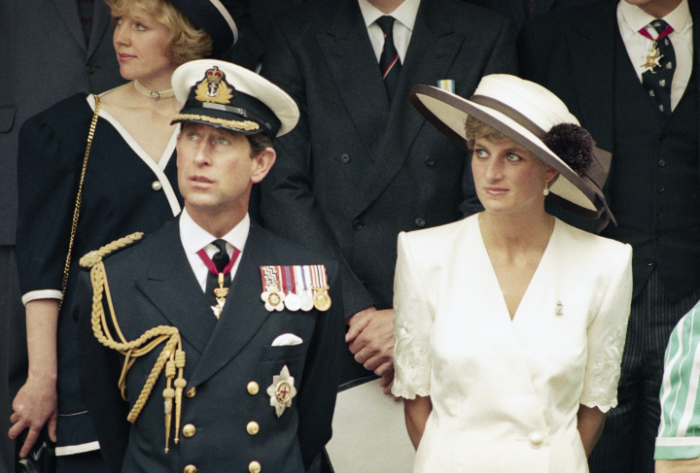 wales-couple.png