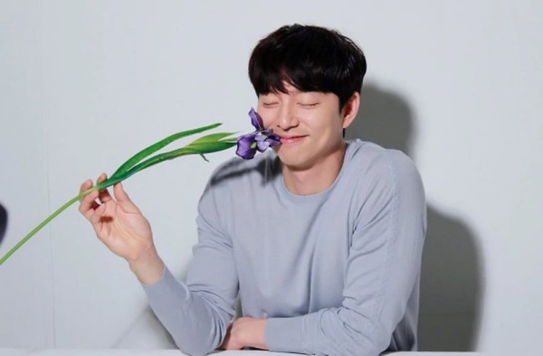 kong_02.jpg kong_02.jpg