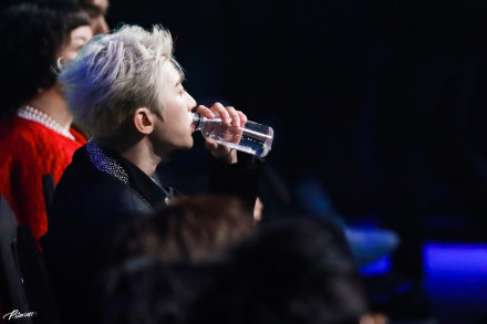 007BAj2gly1glks1zq9sij33dc28whdw.jpg 007BAj2gly1glks1zq9sij33dc28whdw.jpg