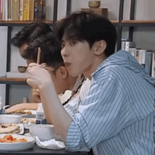 caixukun11.gif caixukun11.gif