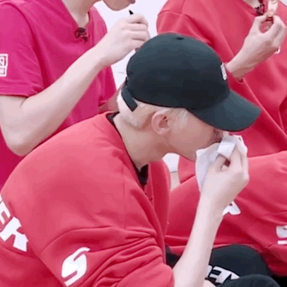 caixukun10.gif caixukun10.gif