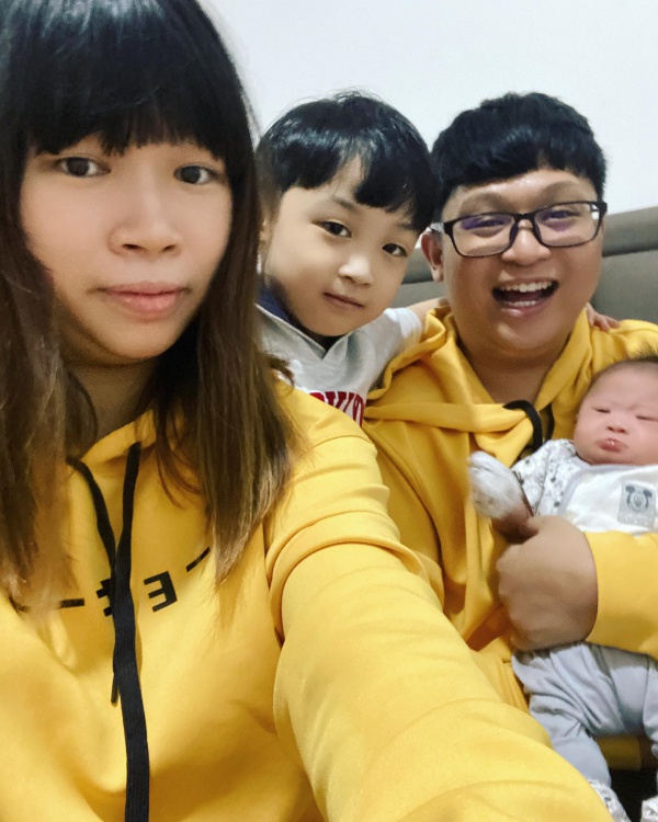 weihong1.jpg