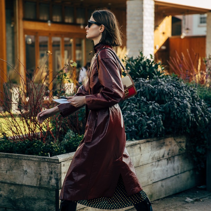 burgundy-color-wear-street-style.jpg burgundy-color-wear-street-style.jpg