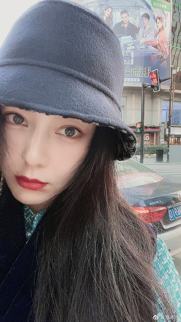 fanbingbing1.jpg fanbingbing1.jpg
