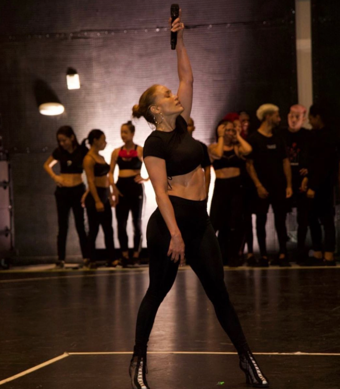 j-lo-keep-fit-trick.png j-lo-keep-fit-trick.png