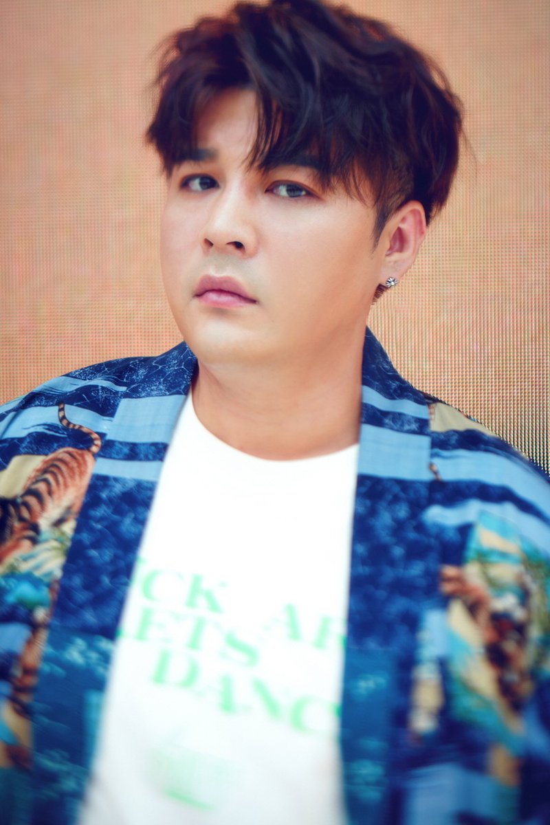Shindong_(One_More_Time).jpg Shindong_(One_More_Time).jpg