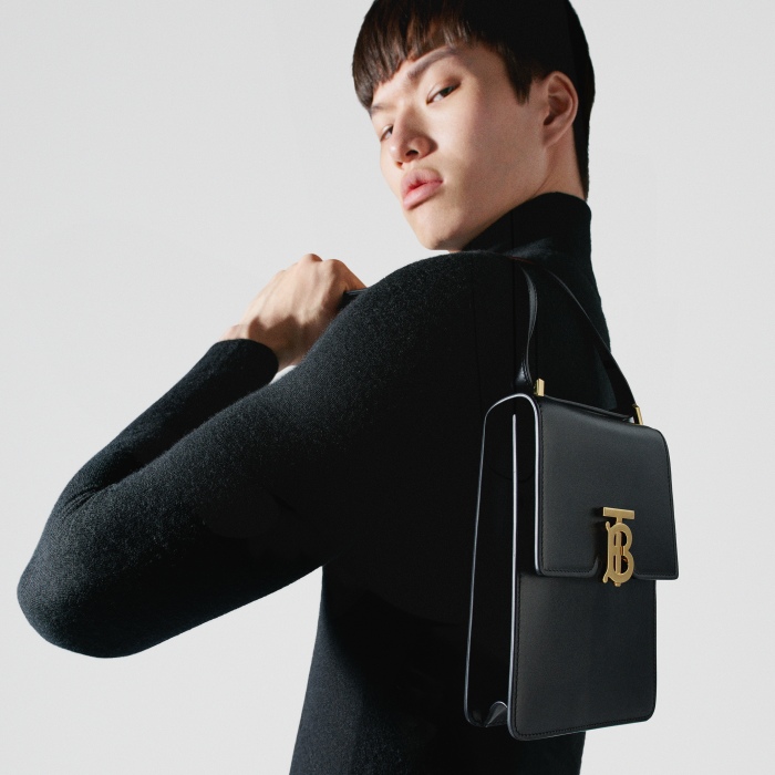 burberry-b-series-the-robin-bag.jpg burberry-b-series-the-robin-bag.jpg