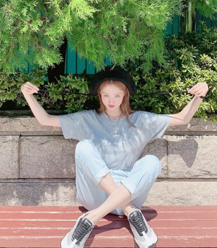 korean-star-lee-sung-kyung.png