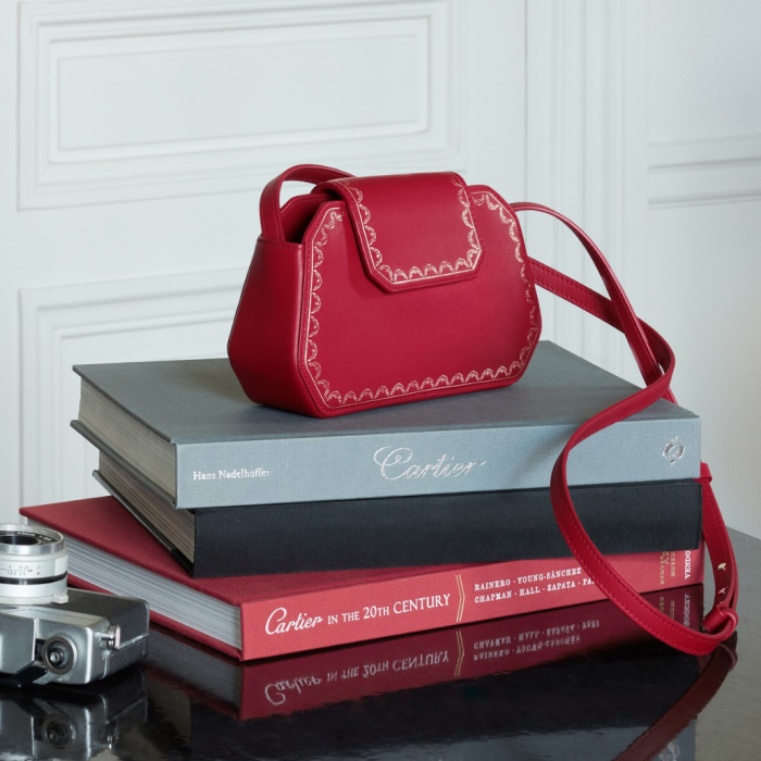 cartier-guirlande-de-cartier-bag.png