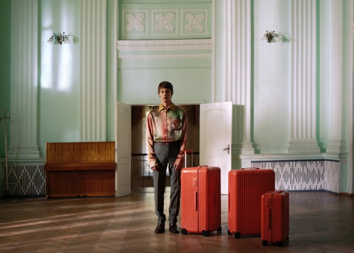 rimowa-coral-essential.jpg