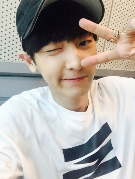 exo_01.jpg exo_01.jpg