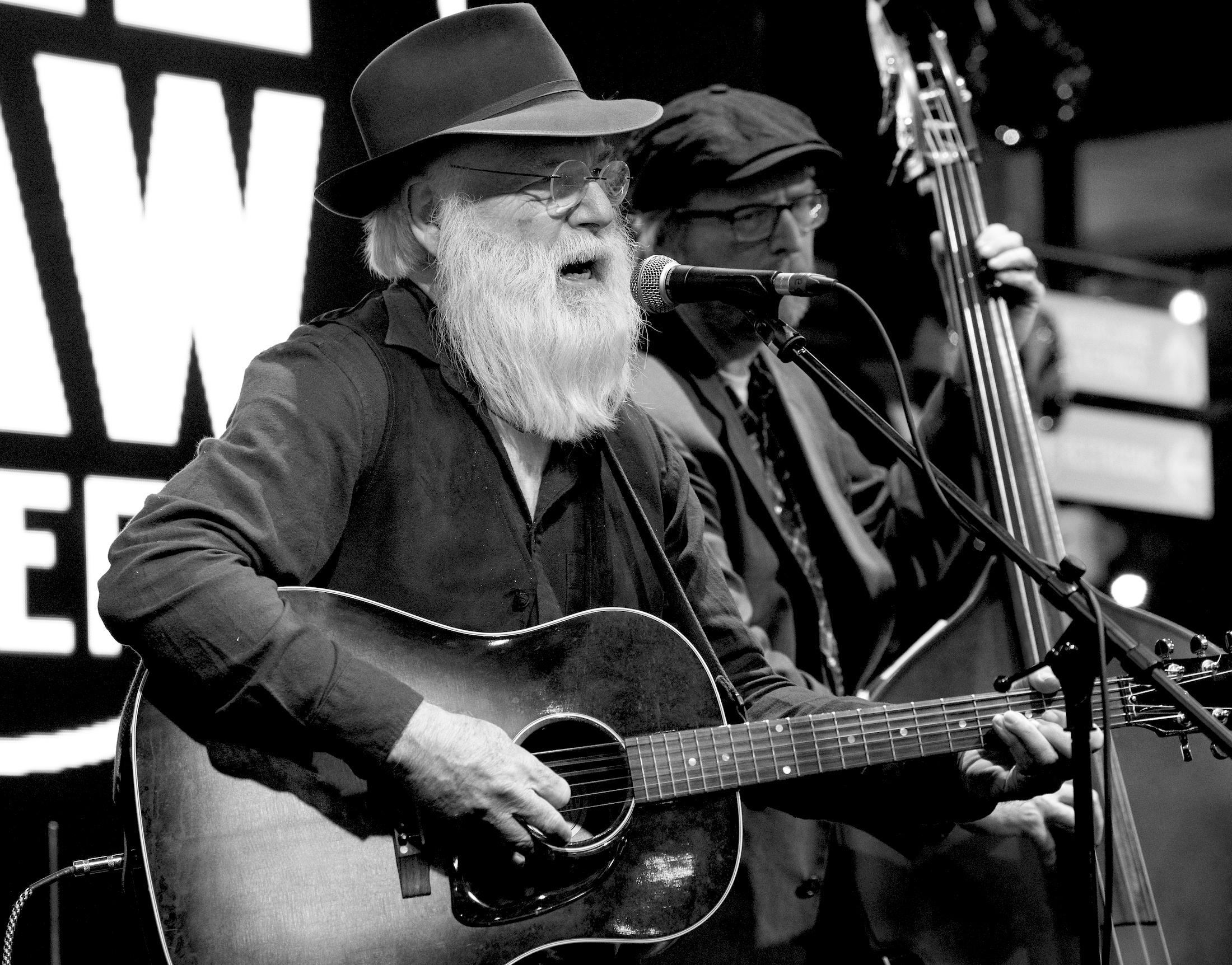 121419_olney_vh_bw.jpeg 121419_olney_vh_bw.jpeg