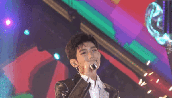 d4617771.gif d4617771.gif