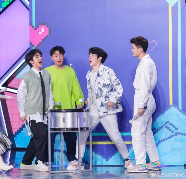 tong_01.jpg tong_01.jpg