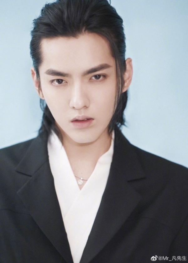 kris_02.jpg kris_02.jpg
