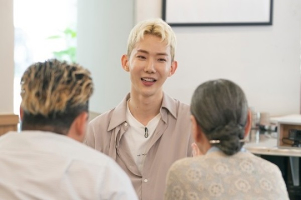 zhao_01.jpg zhao_01.jpg