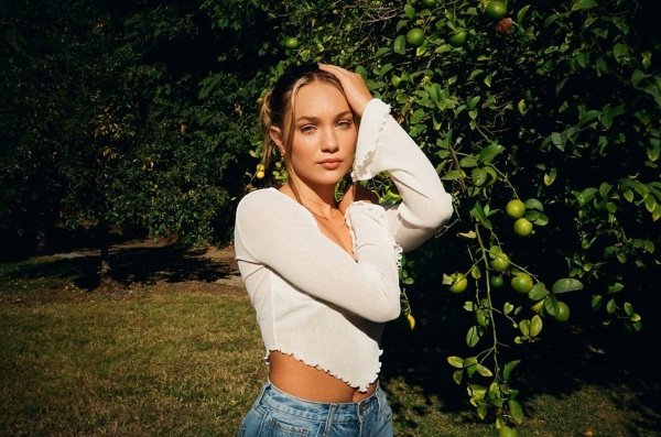 sia_09.jpg sia_09.jpg