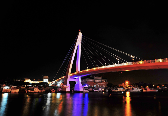 taiwan-lover-bridge.png taiwan-lover-bridge.png