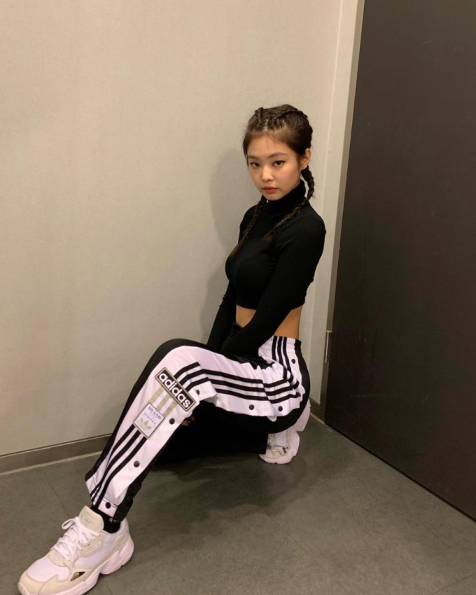 jennie-crop-top-shirt.png jennie-crop-top-shirt.png