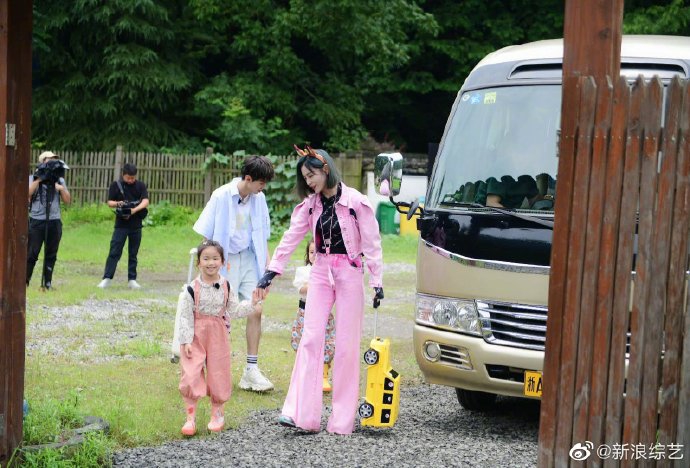 f7bd-ivmqpch9922375.jpg f7bd-ivmqpch9922375.jpg