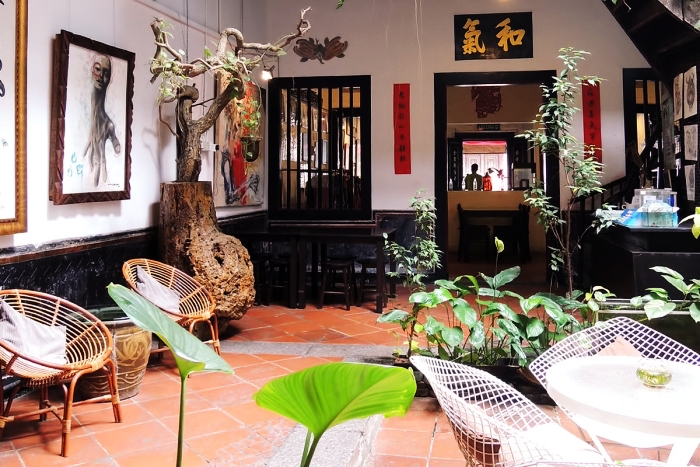 malaka-cafe-june23-the-baboon-house-4.jpg