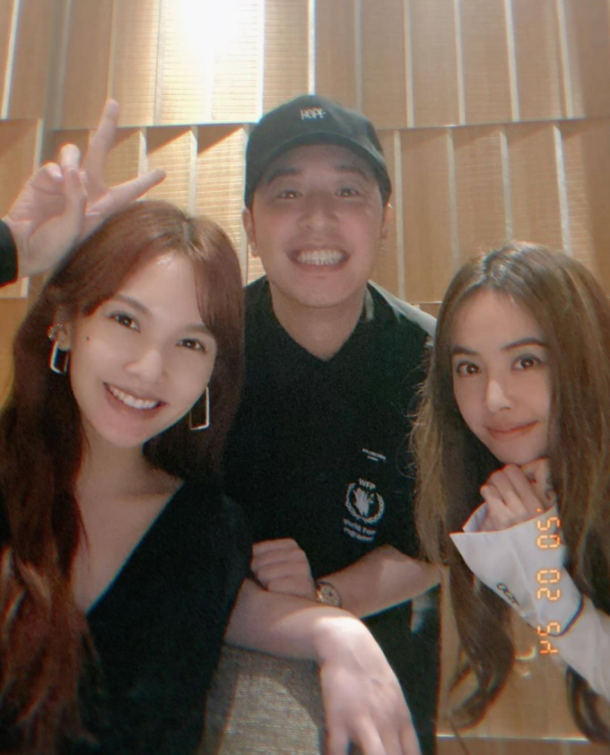 jolin-and-friend.png