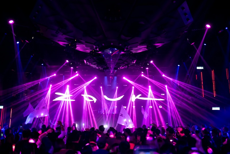 Photo-2-Zouk-Genting-main-stage.jpg