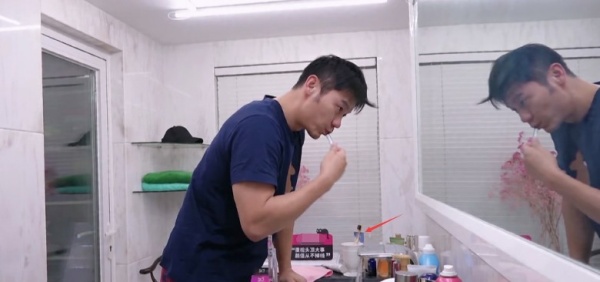 lee_07.jpg lee_07.jpg