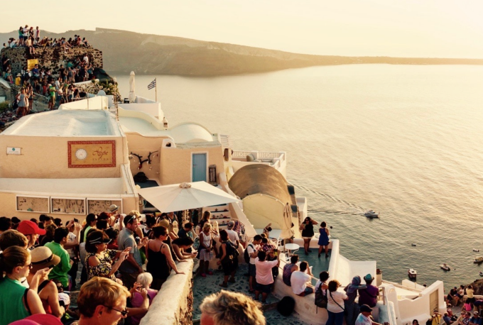 santorini-crowded.png santorini-crowded.png