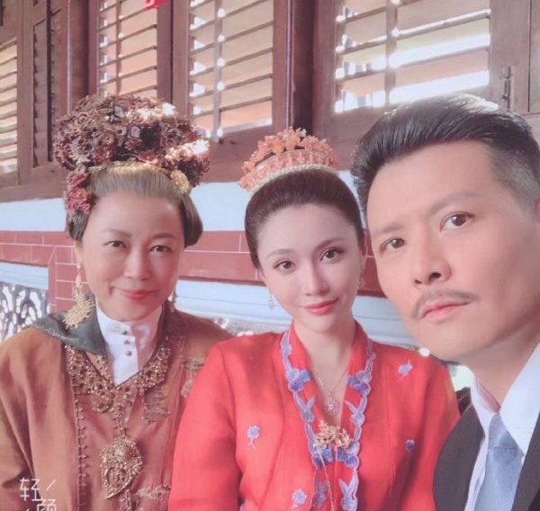 nyonya_03.jpg nyonya_03.jpg