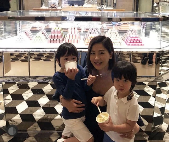 5666eaf049c54d87a434d69a22552dbd.jpeg 5666eaf049c54d87a434d69a22552dbd.jpeg