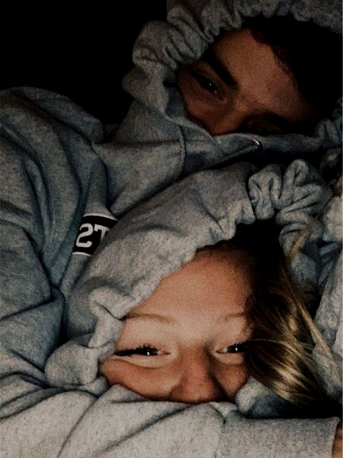 couple-topic-4.jpg couple-topic-4.jpg