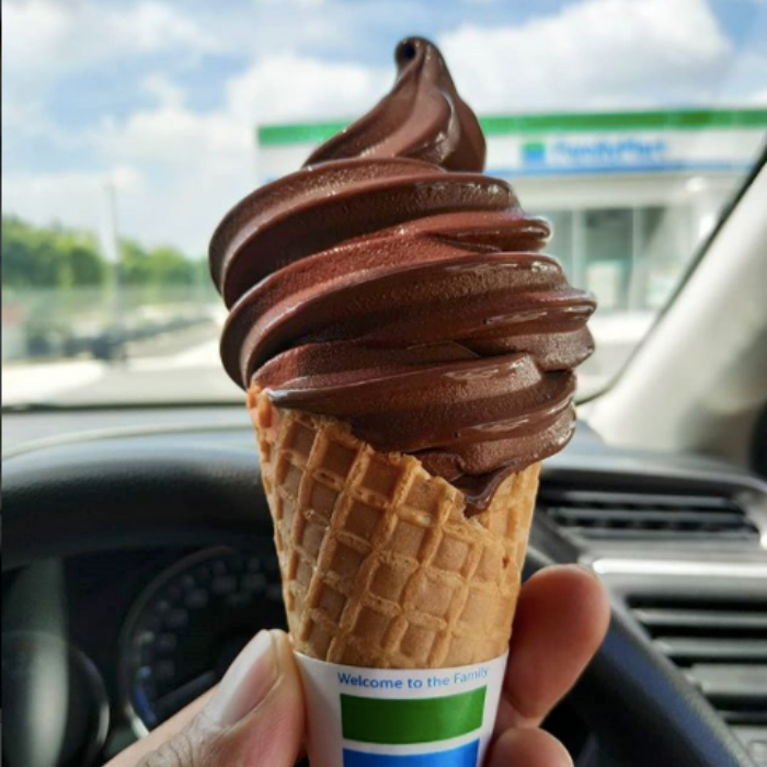 family-mart-chocolate-ice-cream.png