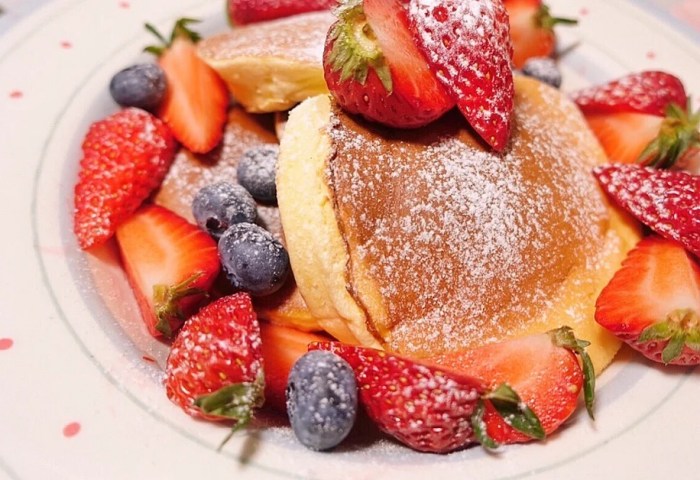 souffle-pancake-with-fuit.jpg souffle-pancake-with-fuit.jpg