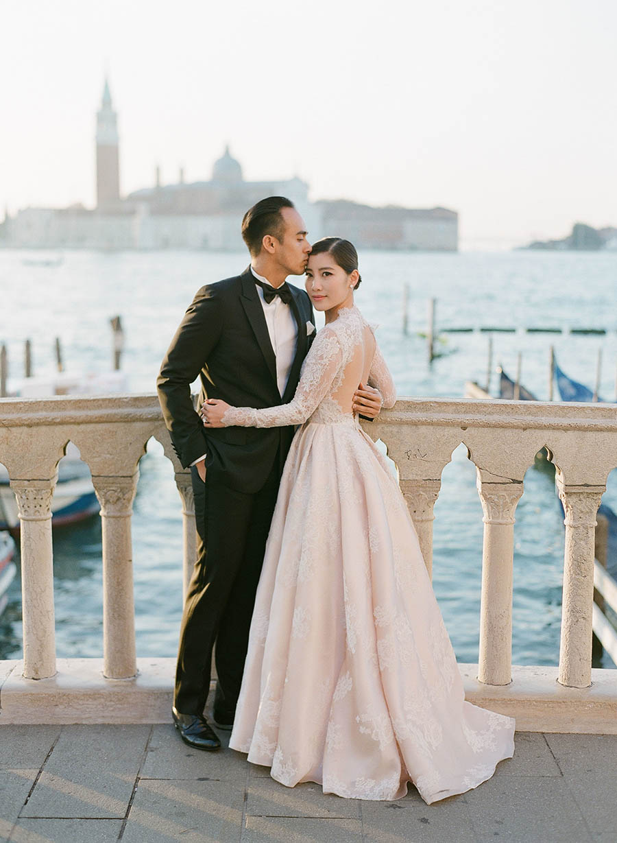 1f57e_20-SM-Faliq-Nasimuddin-Chryseis-Tan-Pre-Wedding-Photo-Shoot-Venice-greg-finck.jpg 1f57e_20-SM-Faliq-Nasimuddin-Chryseis-Tan-Pre-Wedding-Photo-Shoot-Venice-greg-finck.jpg