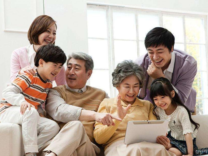 family-3.jpg family-3.jpg