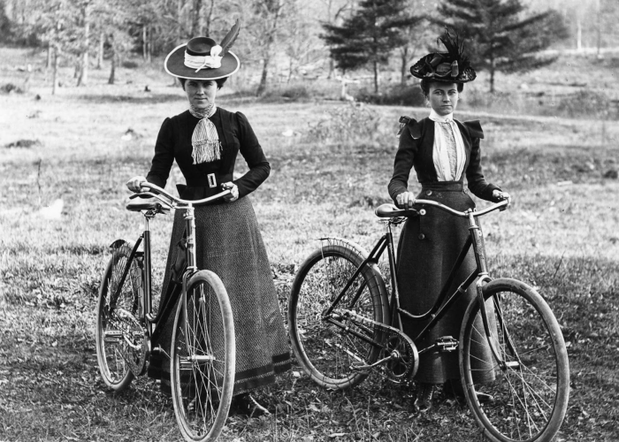 victorian-women-bicycle.png victorian-women-bicycle.png