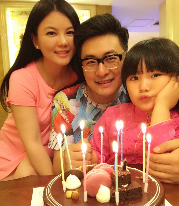 angela_01.jpg angela_01.jpg