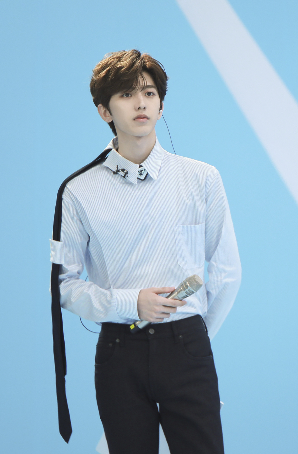 0070JLSwly1gd1lzrhue8j31ke2dve82.jpg 0070JLSwly1gd1lzrhue8j31ke2dve82.jpg