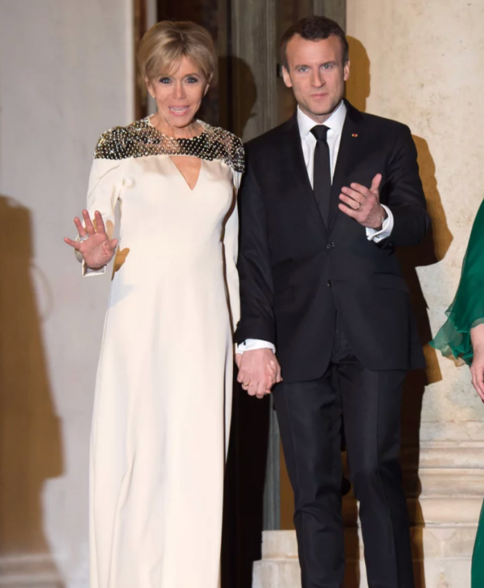 brigitte-macron-dress.png brigitte-macron-dress.png