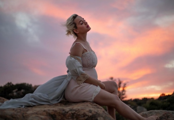 katy_04.jpg katy_04.jpg