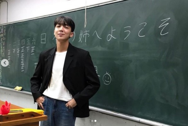 teacher_03.jpg teacher_03.jpg