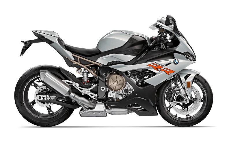 9-The-New-BMW-S-1000-RR-in-Hockenheim-Silver-Metallic.jpg